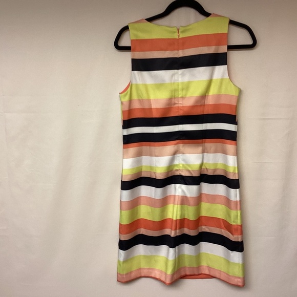Vince Camuto dress SZ 6 shift style colorful stones & rhinestone mini classic - Picture 3 of 12